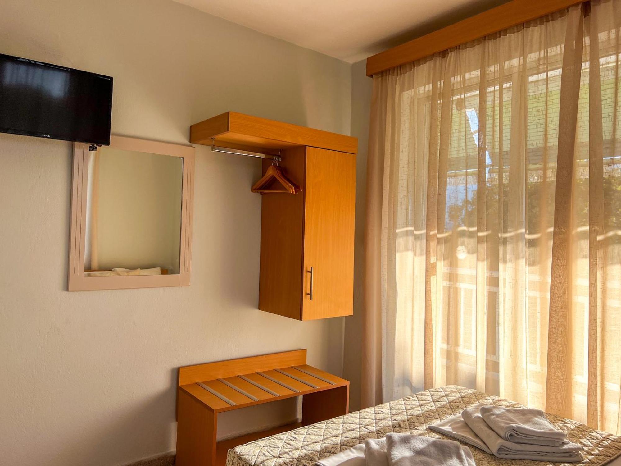 Prado Apartment Hotel Limín Litochórou Eksteriør billede